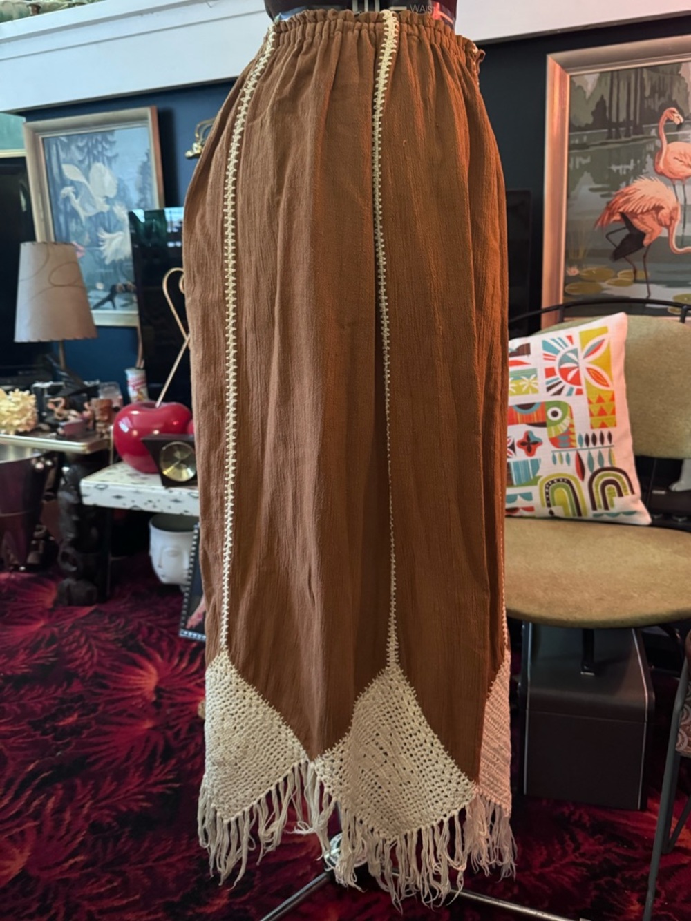 Vintage 1970s cotton and crochet skirt with fringe - Picture 2 of 8